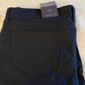 NWT Marilyn size 18 black jeans